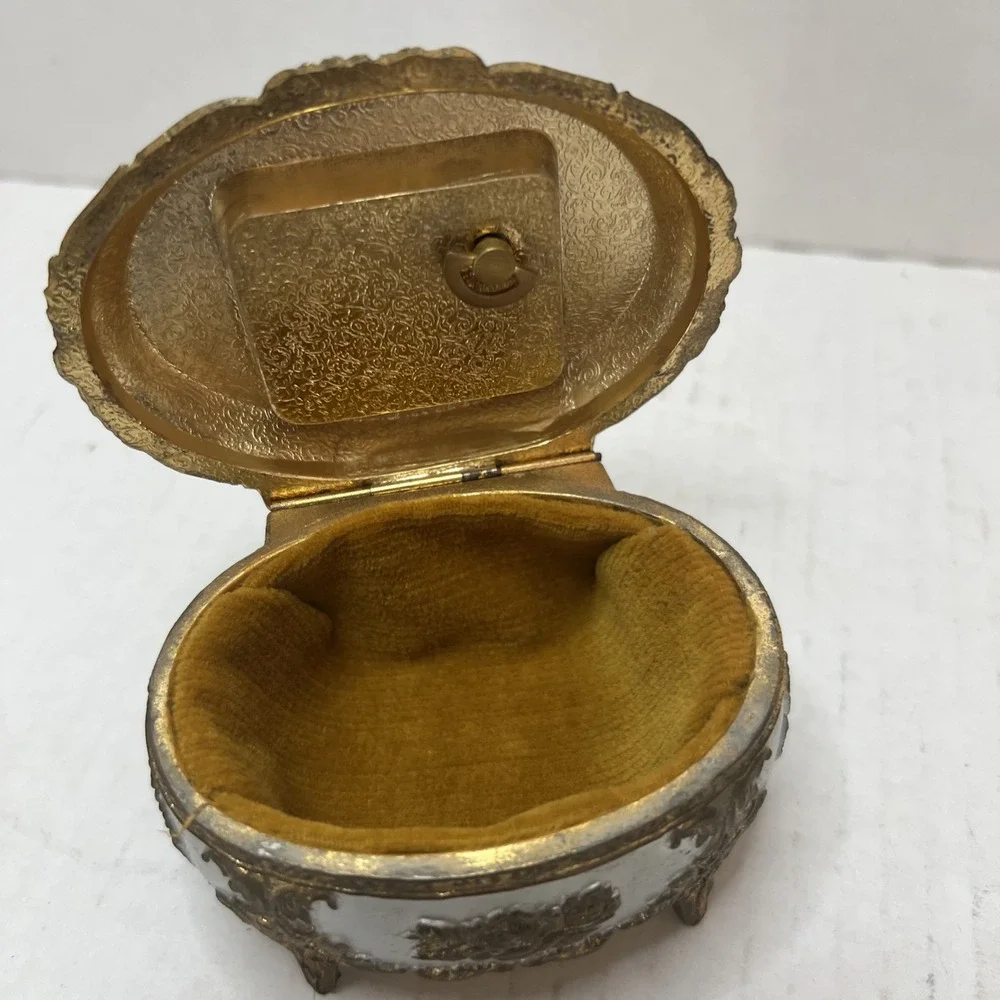 Vintage Sanyo Music Box Plays Killing Me Softly With His Song Made In Japan